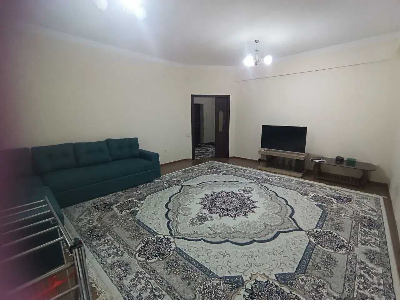 Tashkent, Mirkhosilboy Street, 32