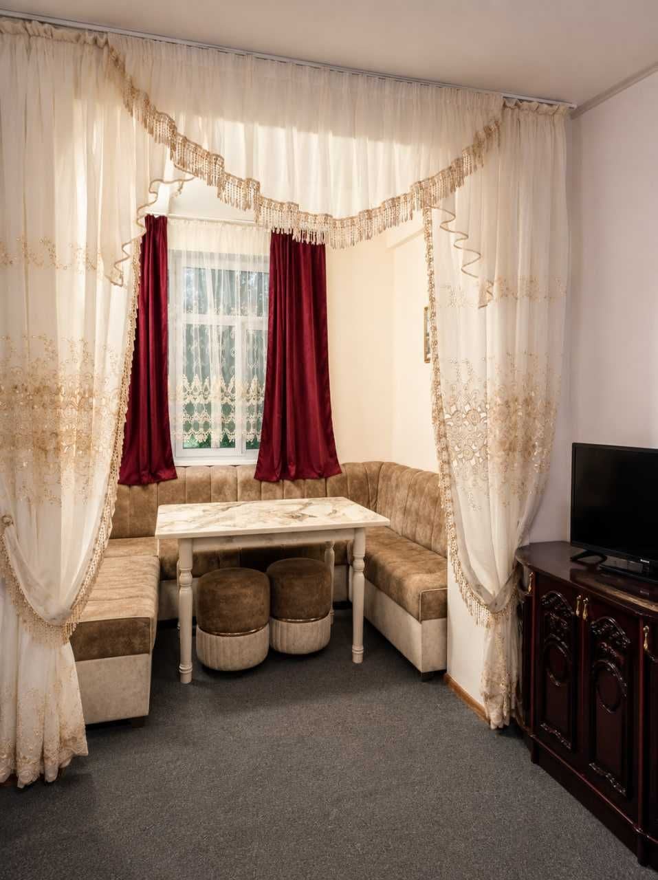 Tashkent, National Park of Uzbekistan named after Alisher Navoi
