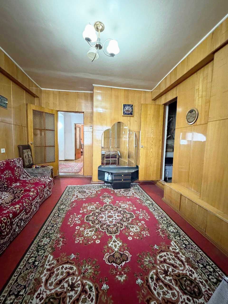 Tashkent, Sebzar Street
