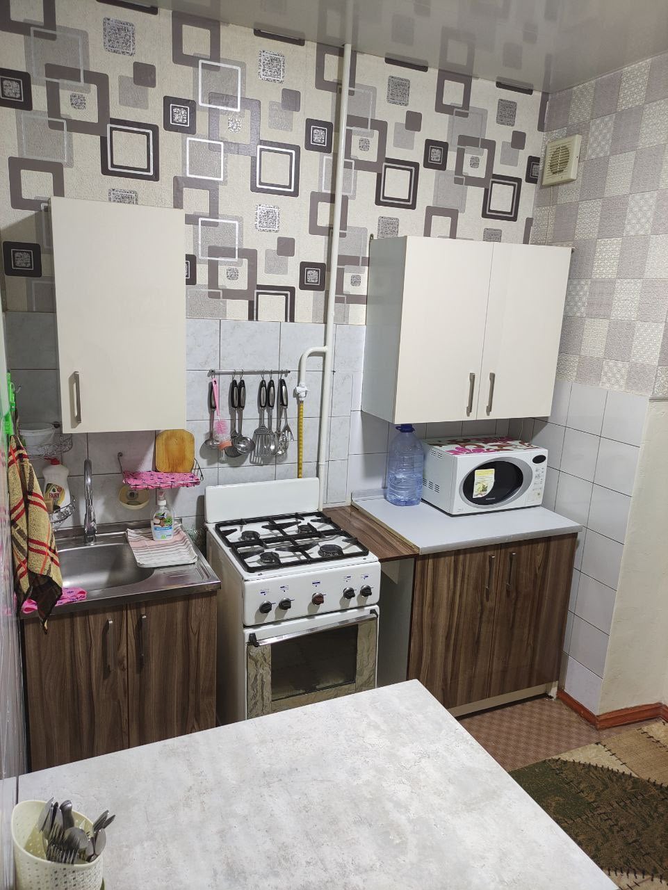 Tashkent, Mirzo Ulugbek District, Karasu Residential Area, 6-mavze, 1B