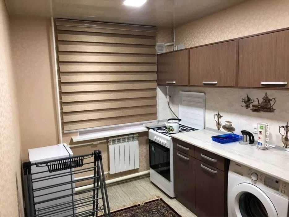 Tashkent, Chilanzar District, Chilanzar Residential Area, 16-mavze, 15