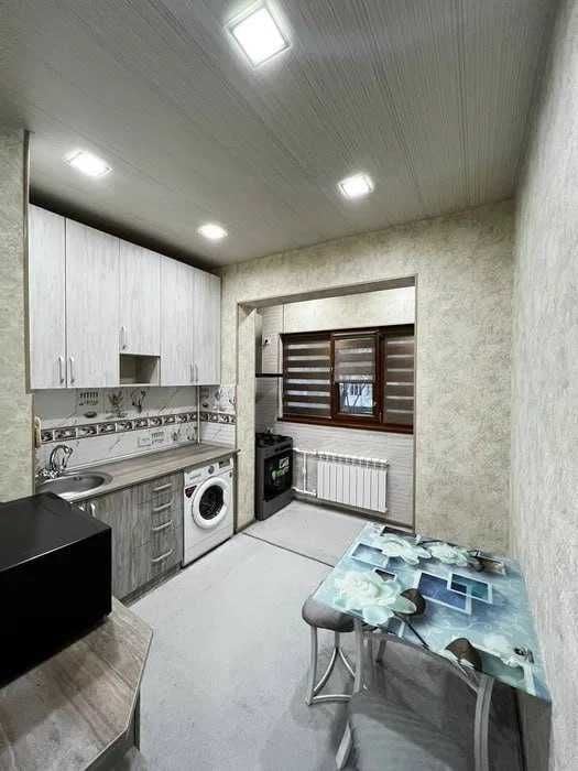 Tashkent, Yunusabad District, Yunusabad Residential Area, 2-mavze, 3