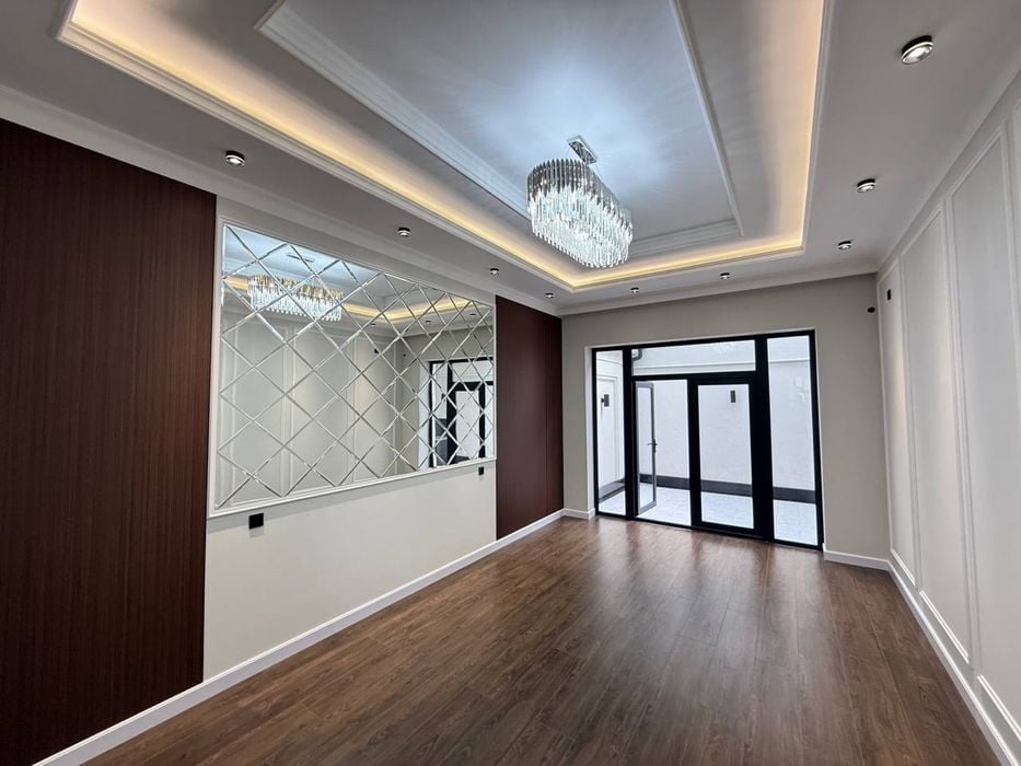 Tashkent, Mirabad District, Shahrisabz Street