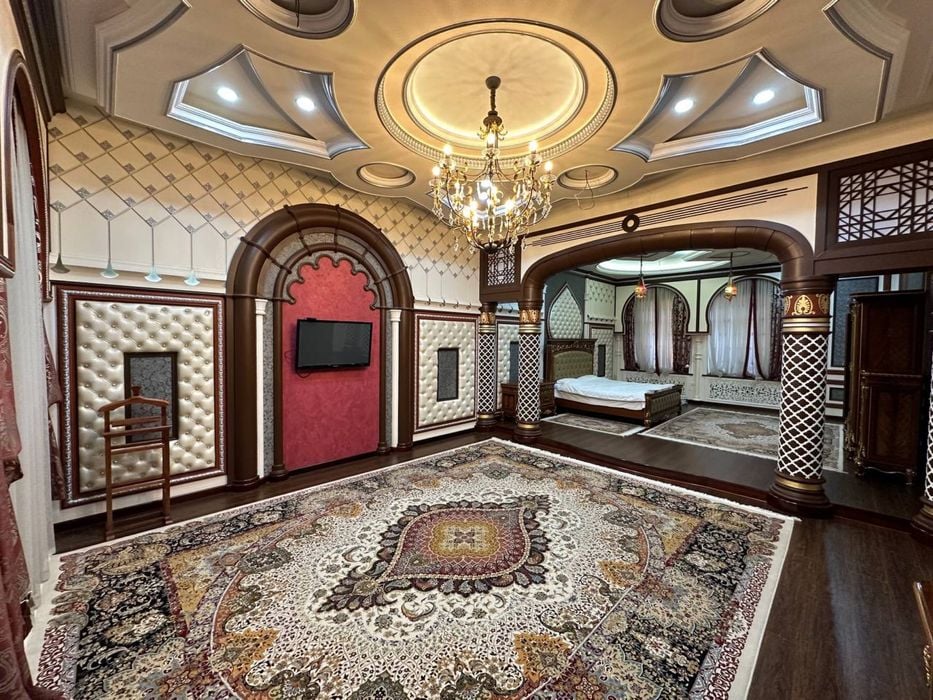 Tashkent, Mirabad District, Shahrisabz Street