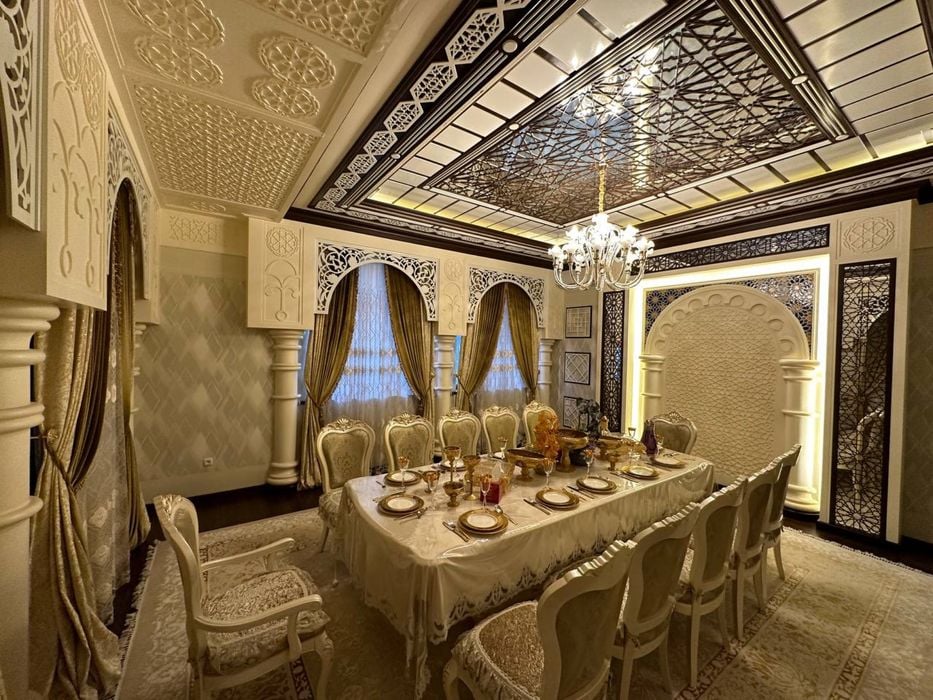 Tashkent, Mirabad District, Shahrisabz Street