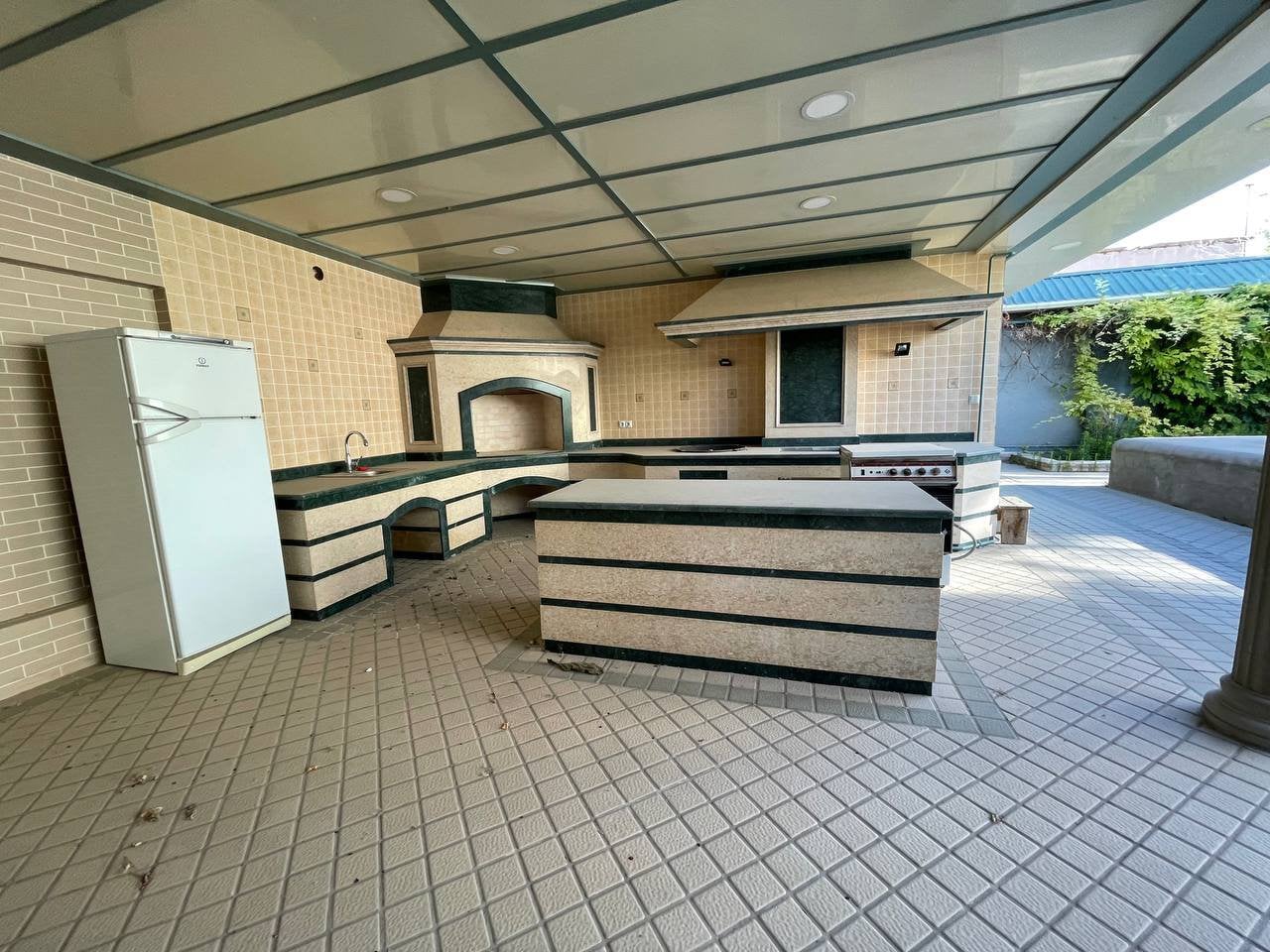 Tashkent District, Rahbarobod mahalla fuqarolar yigʻini, Ilgʻor 4-tor koʻchasi, 16