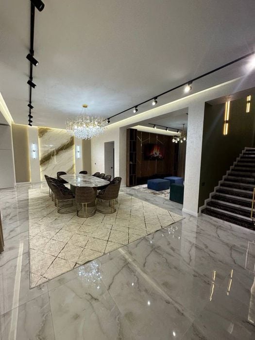 Tashkent, Mirabad District, Shahrisabz Street