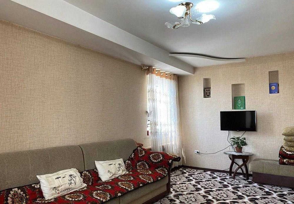 Tashkent, Tulpor Passage, 12