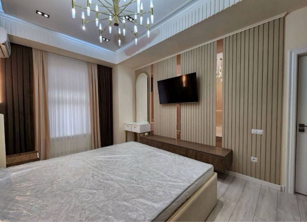Tashkent, Sharof Rashidov Avenue, 16