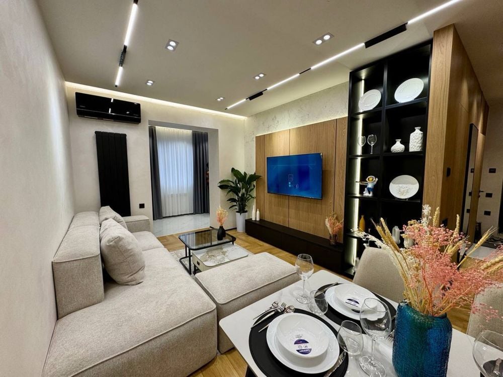 Tashkent, Mirabad District, Fidokor Street