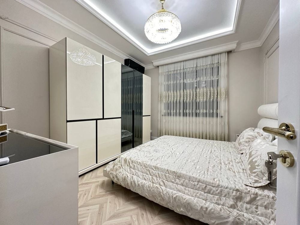 Tashkent, Mirabad District, Shahrisabz Street