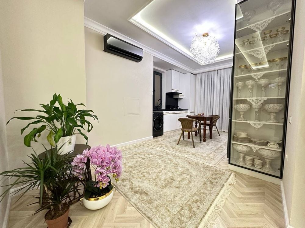 Tashkent, Mirabad District, Shahrisabz Street