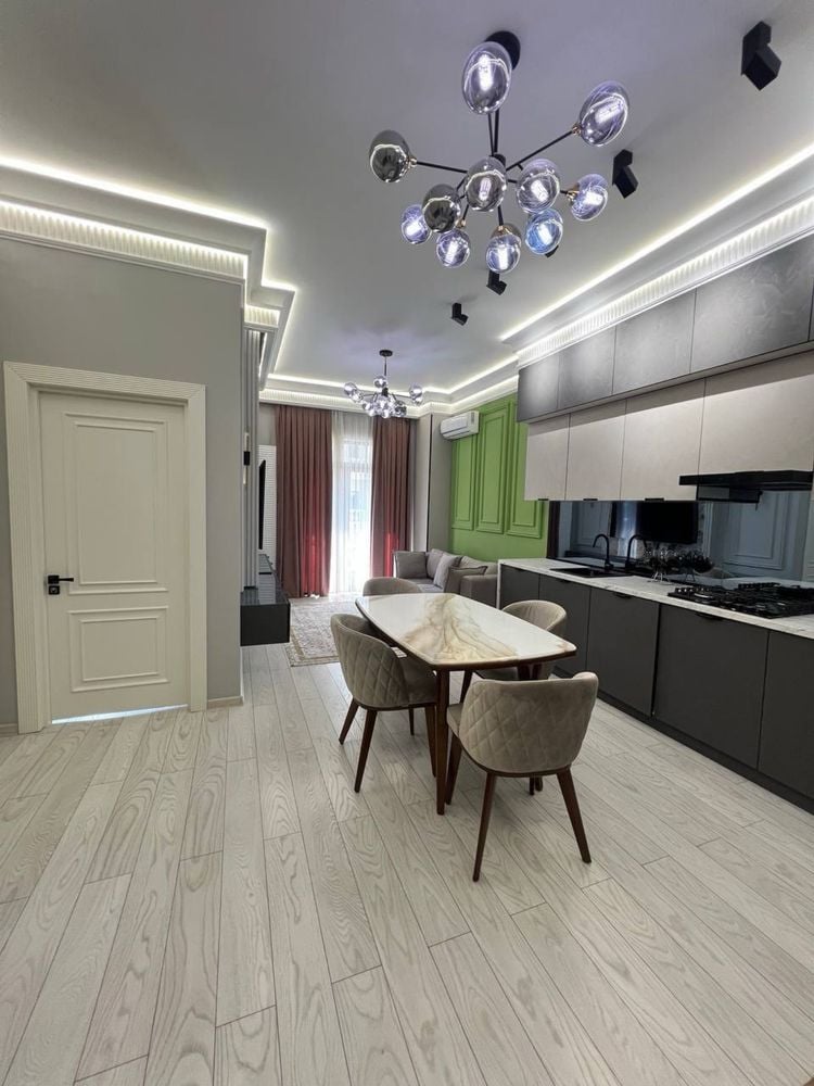 Tashkent, Sharof Rashidov Avenue, 16