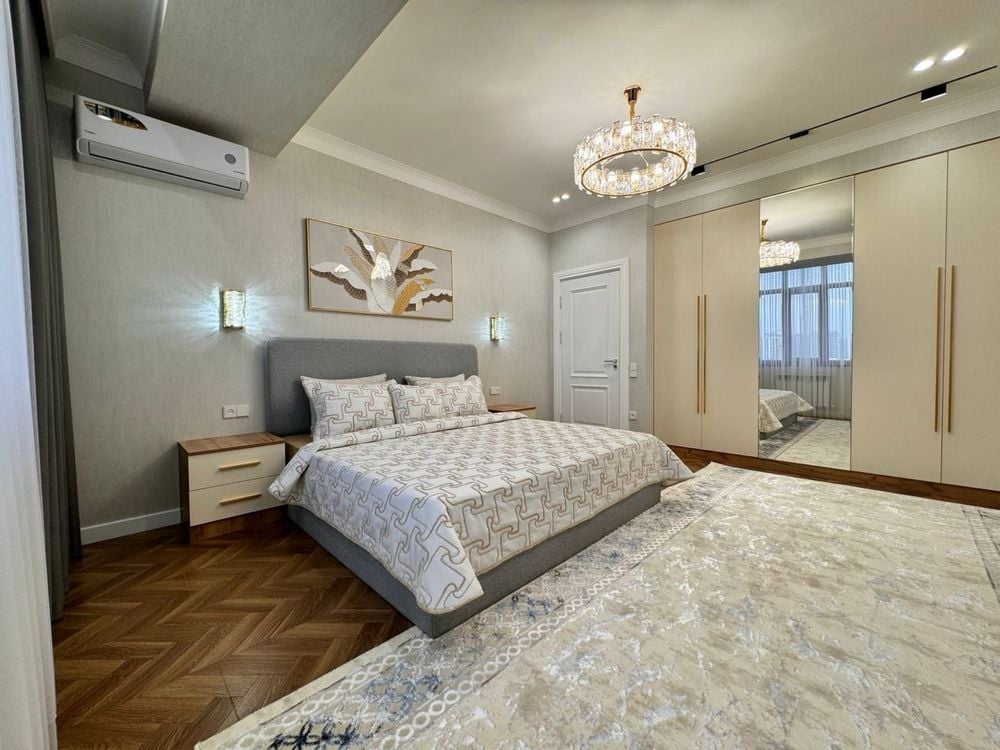 Tashkent, Mirabad District, Fidokor Street