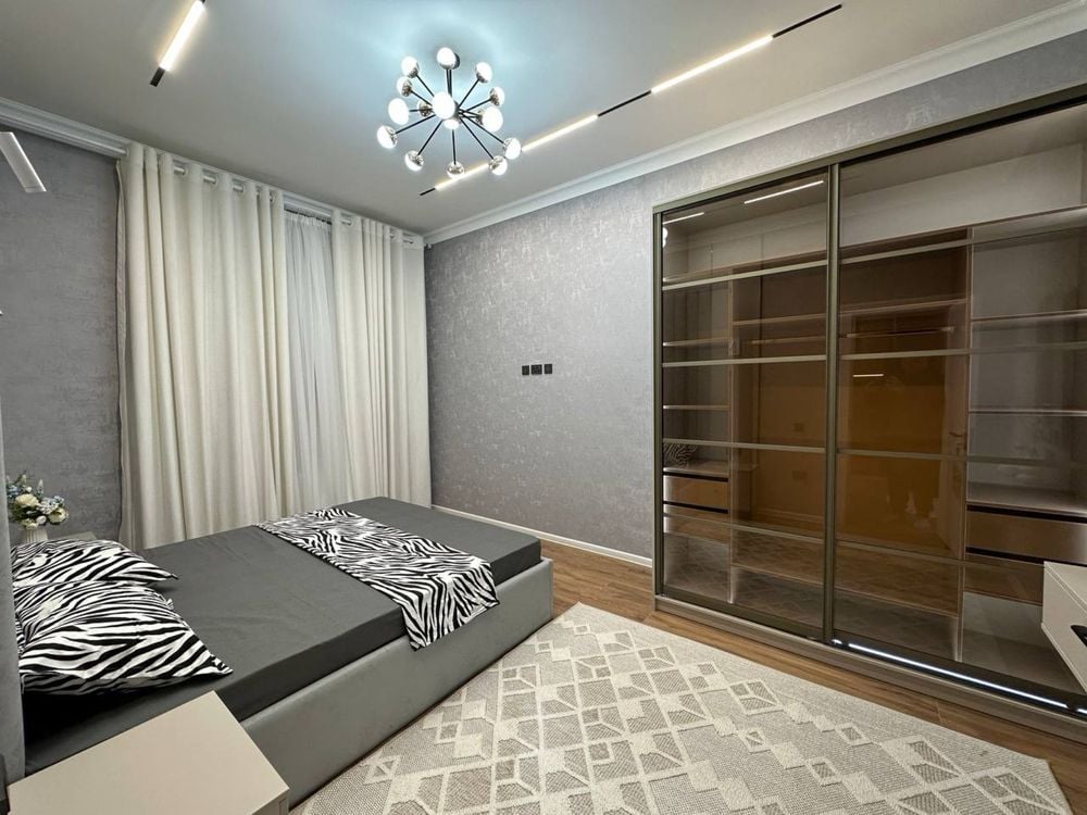 Tashkent, Mirabad District, Shahrisabz Street