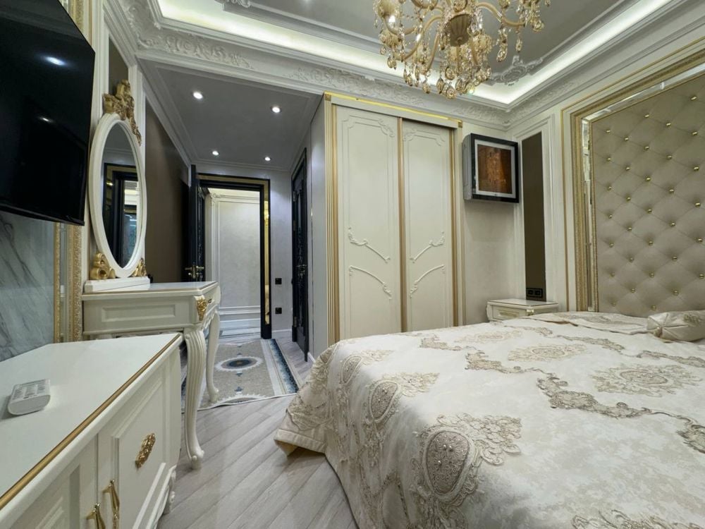 Tashkent, Oltintepa Street, 351