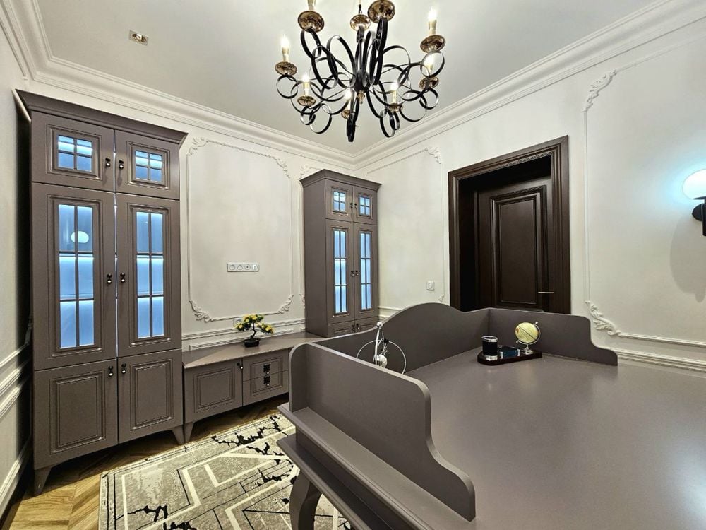 Tashkent, Mirabad District, Shahrisabz Street