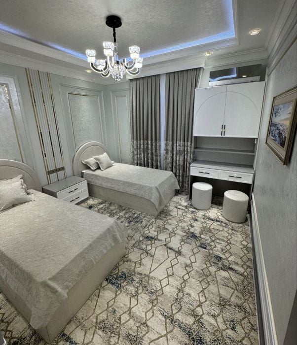 Tashkent, Mirabad District, Shahrisabz Street