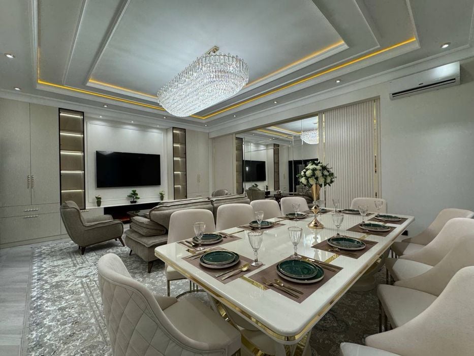 Tashkent, Mirabad District, Shahrisabz Street