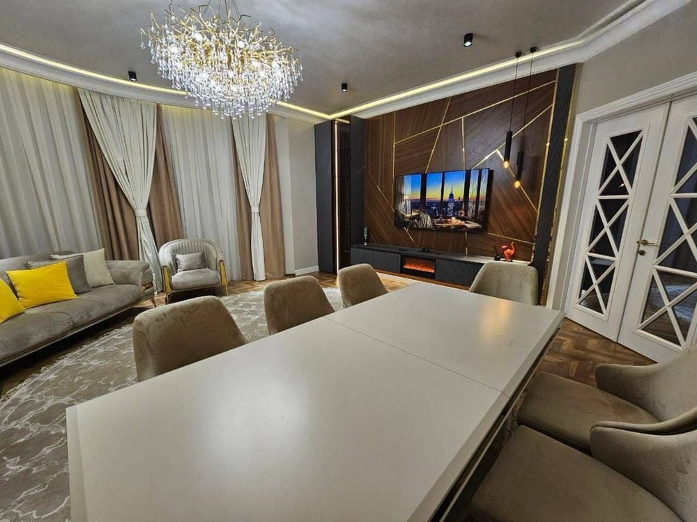 Tashkent, Mirabad District, Shahrisabz Street