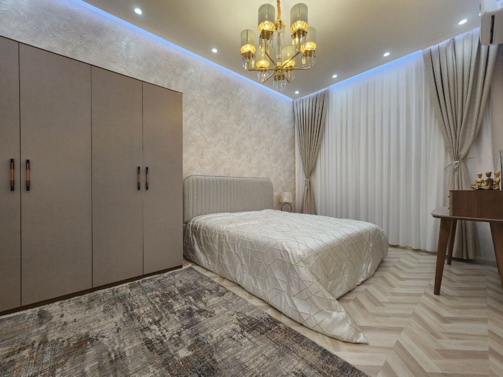 Tashkent, Oltintepa Street, 351