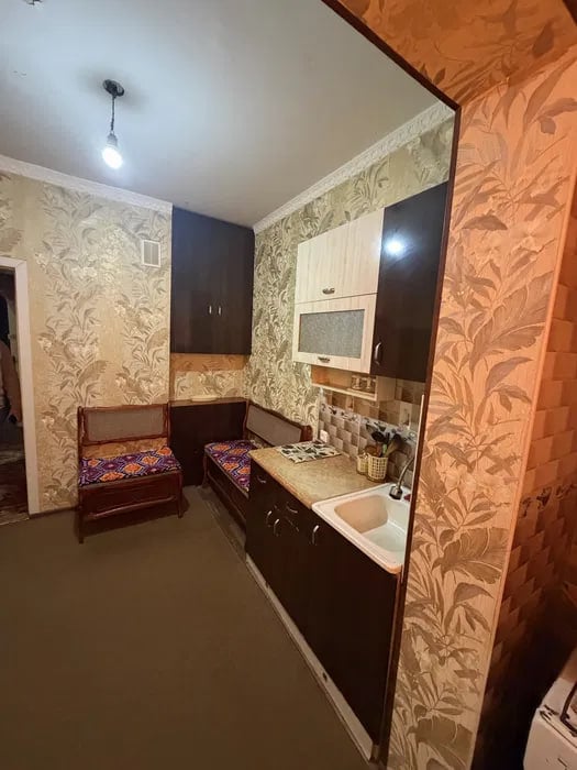 Tashkent, Yashnabad District, Mavlonо Riyoziy dahasi, 16