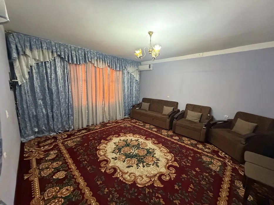 Tashkent, Yashnabad District, Mavlonо Riyoziy dahasi, 16