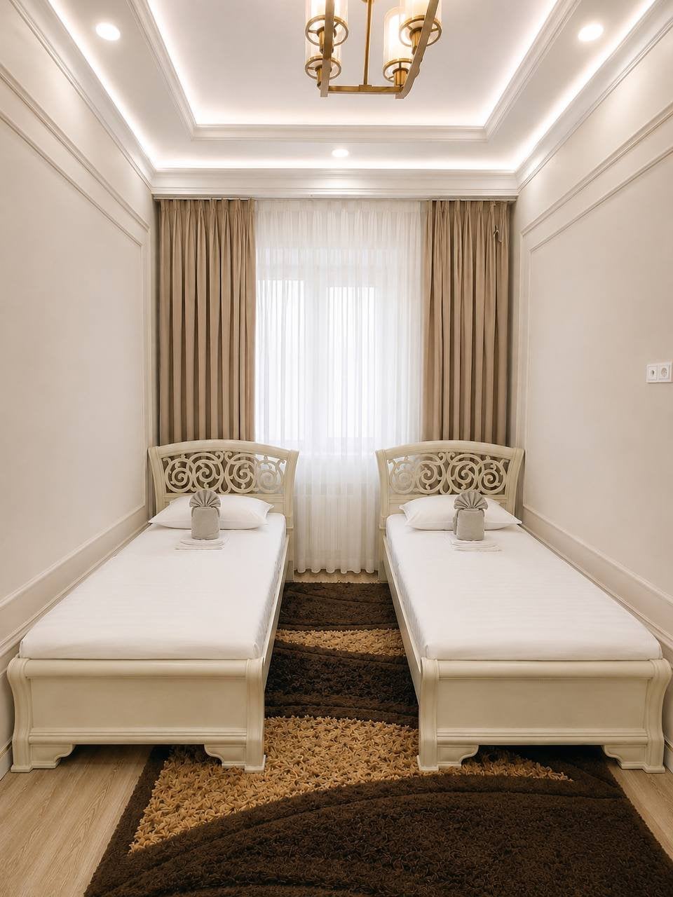 Tashkent, Furqat Street, 2A