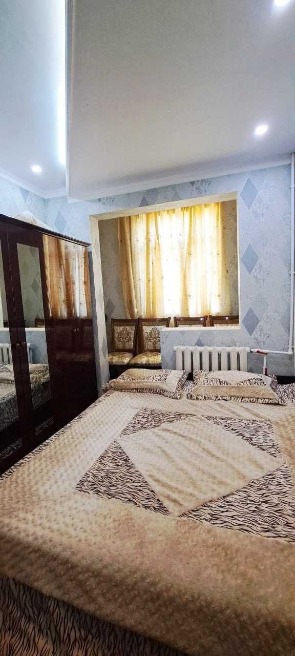Tashkent, Ahmad Donish Street