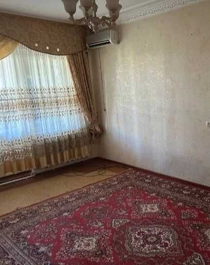 Tashkent, Sebzar Street