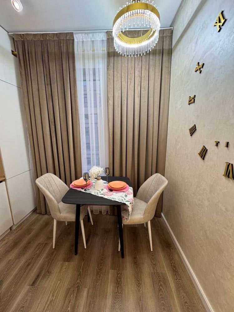 Tashkent, Mirabad District, Oybek Residential Area
