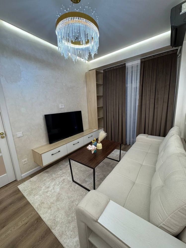 Tashkent, Mirabad District, Oybek Residential Area