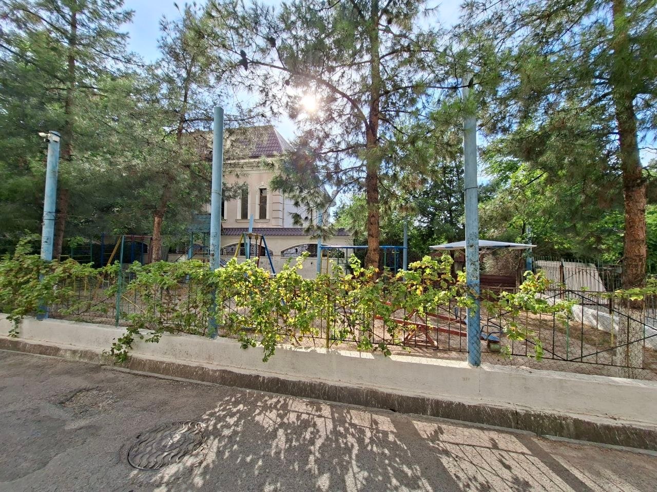 Tashkent, Mirzo Ulugbek Street, 5