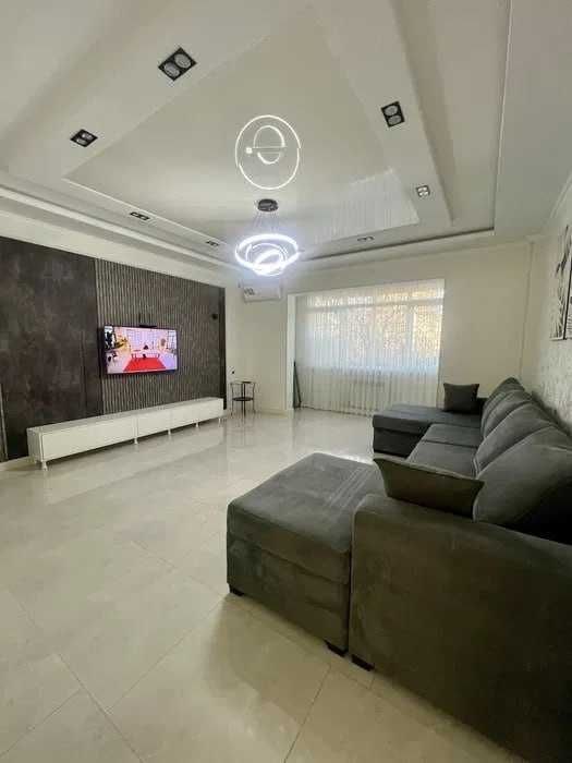 Tashkent, Yunusabad District, Yunusabad Residential Area, 2-mavze, 3