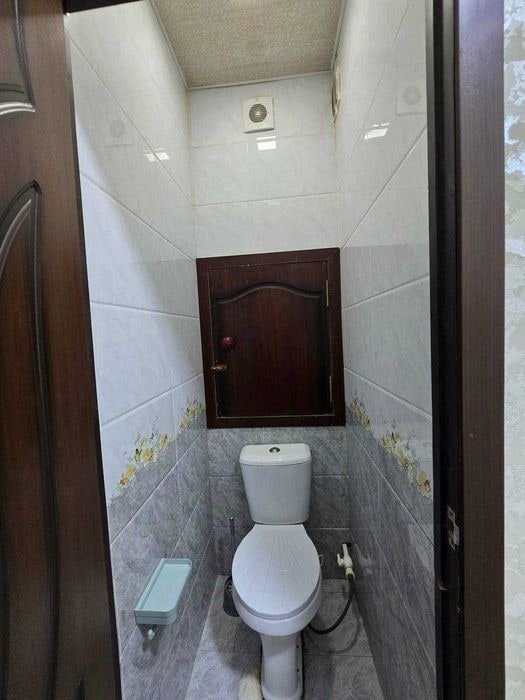 Tashkent, Chilanzar District, Chilanzar Residential Area, 16-mavze, 15