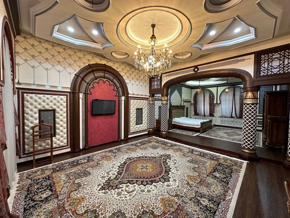Tashkent, Mirabad District, Shahrisabz Street