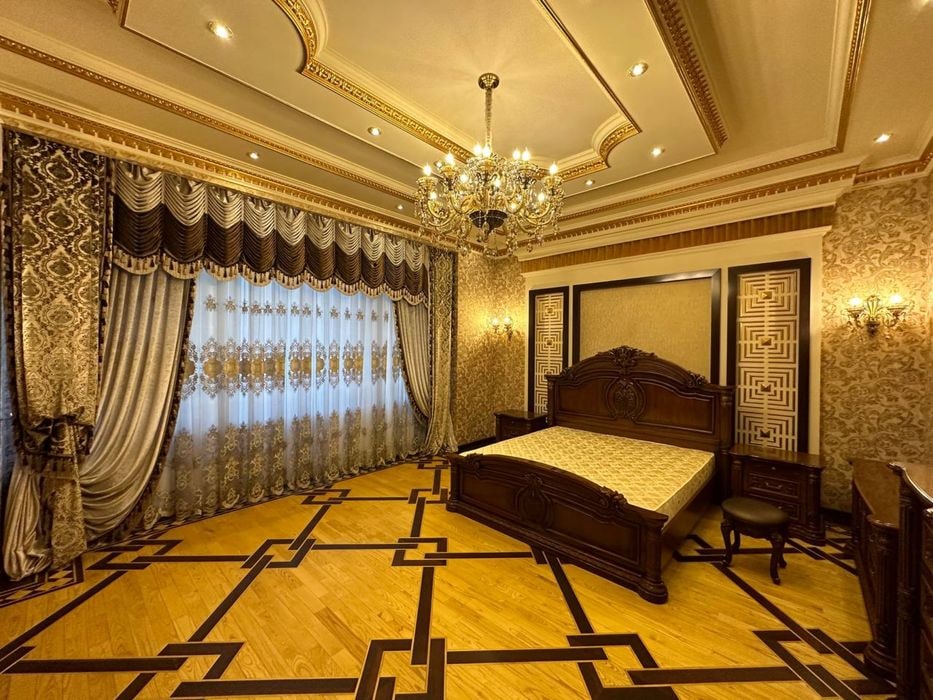 Tashkent, Mirabad District, Shahrisabz Street
