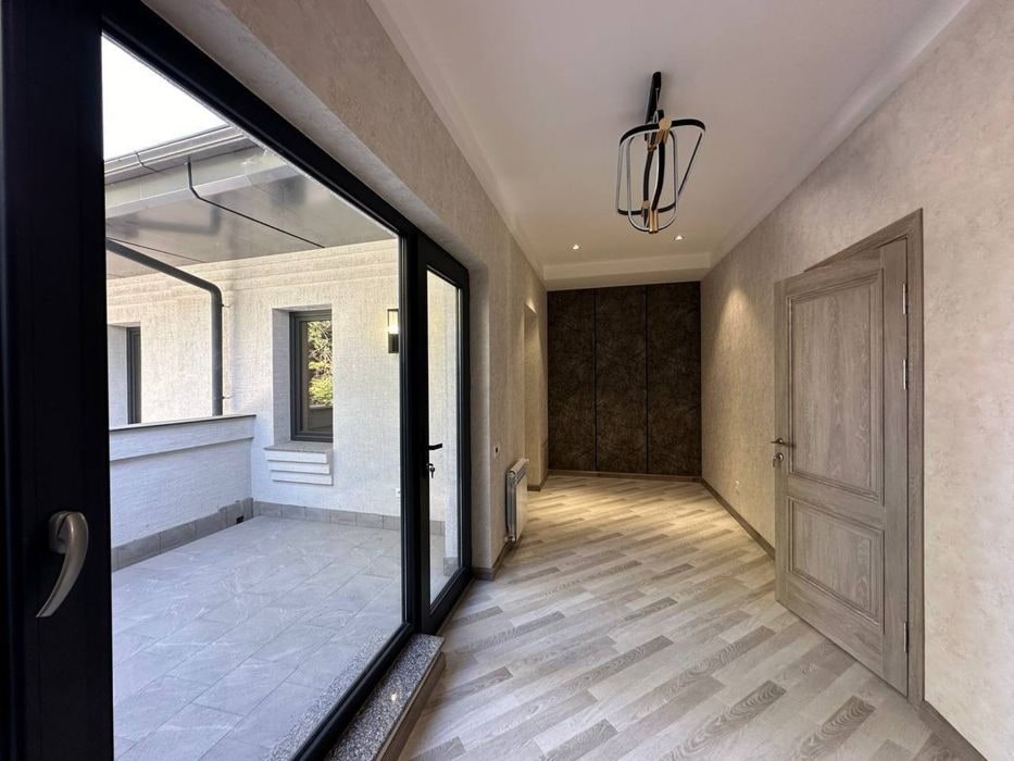 Tashkent, Mirabad District, Shahrisabz Street
