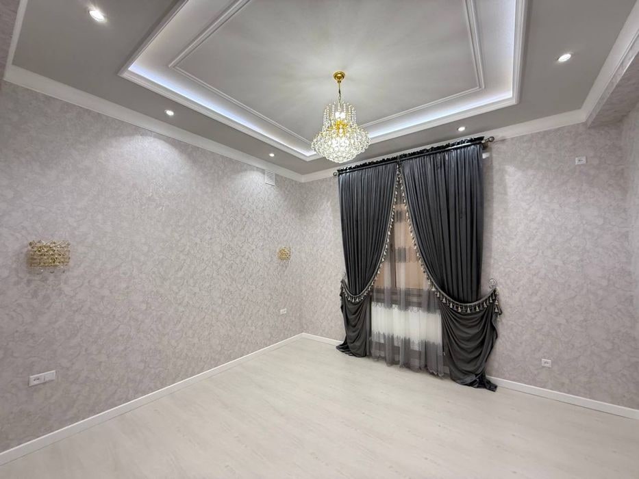 Tashkent, Mirabad District, Shahrisabz Street