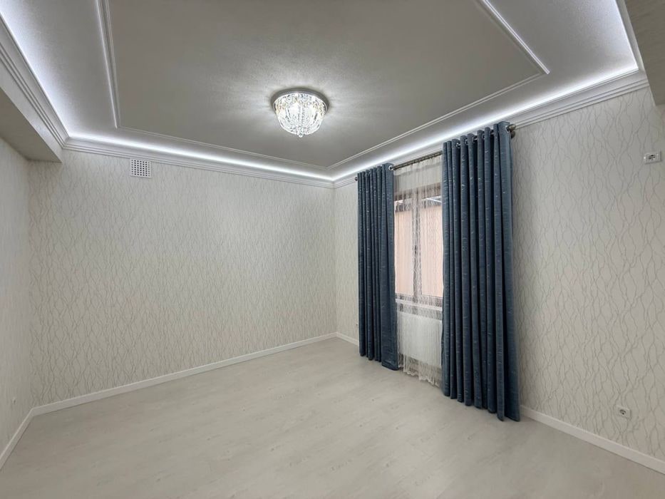 Tashkent, Mirabad District, Shahrisabz Street