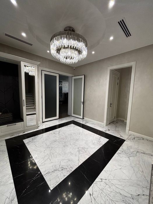 Tashkent, Mirabad District, Shahrisabz Street