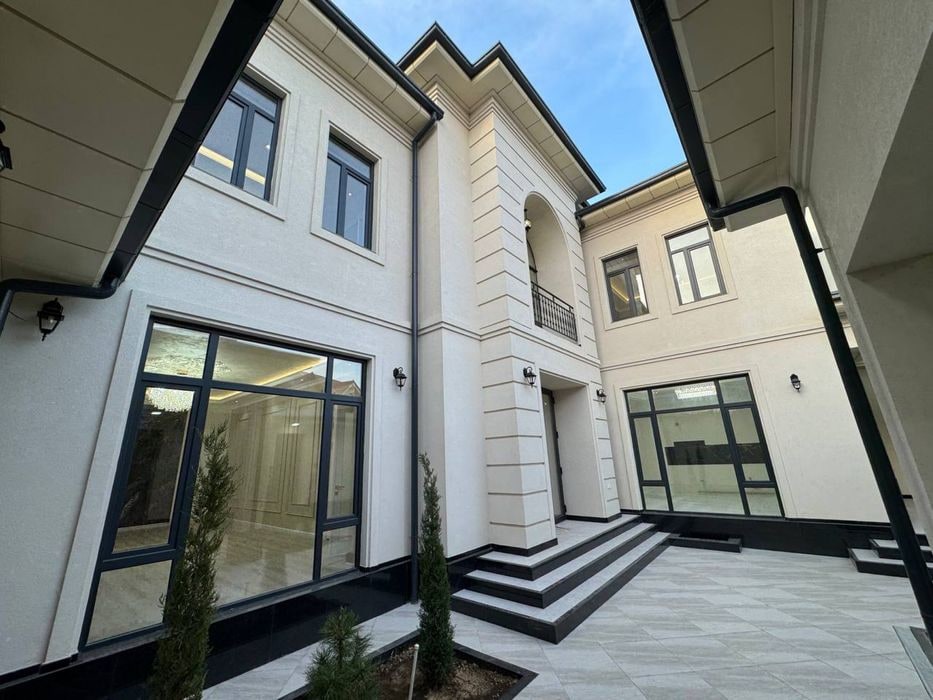 Tashkent, Mirabad District, Shahrisabz Street