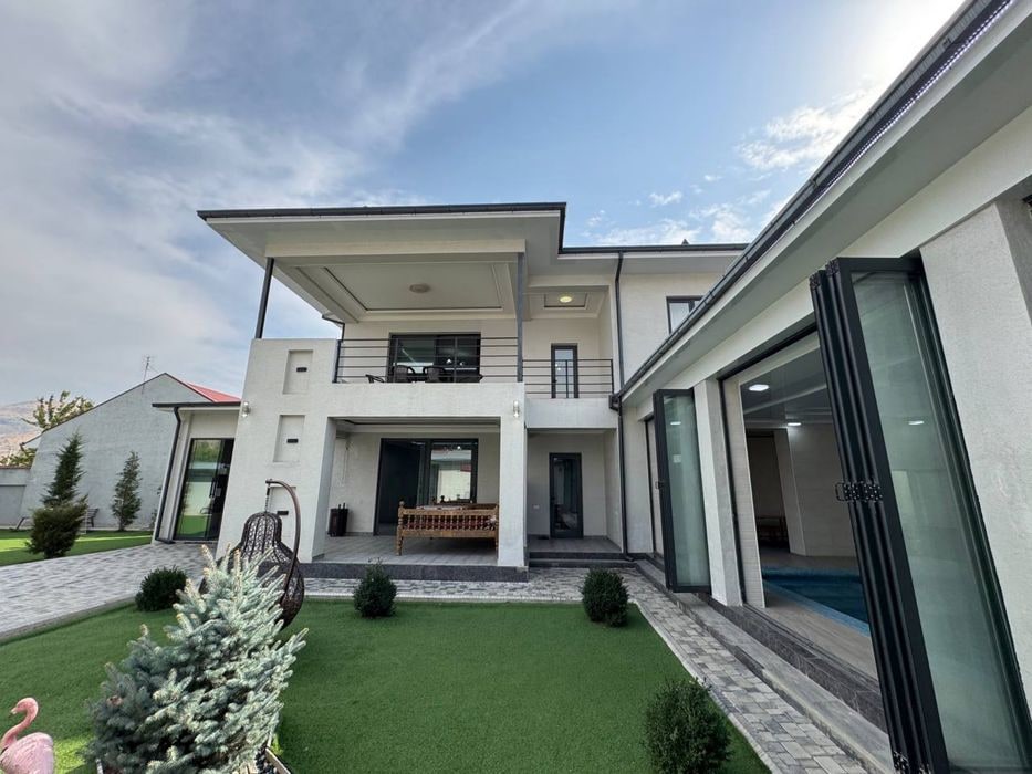 Tashkent, Yunusabad District, Mirzo Ulugbek Mahallah