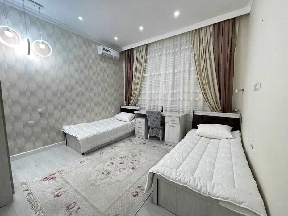 Tashkent, Mirabad District, Amir Temur shoh koʻchasi