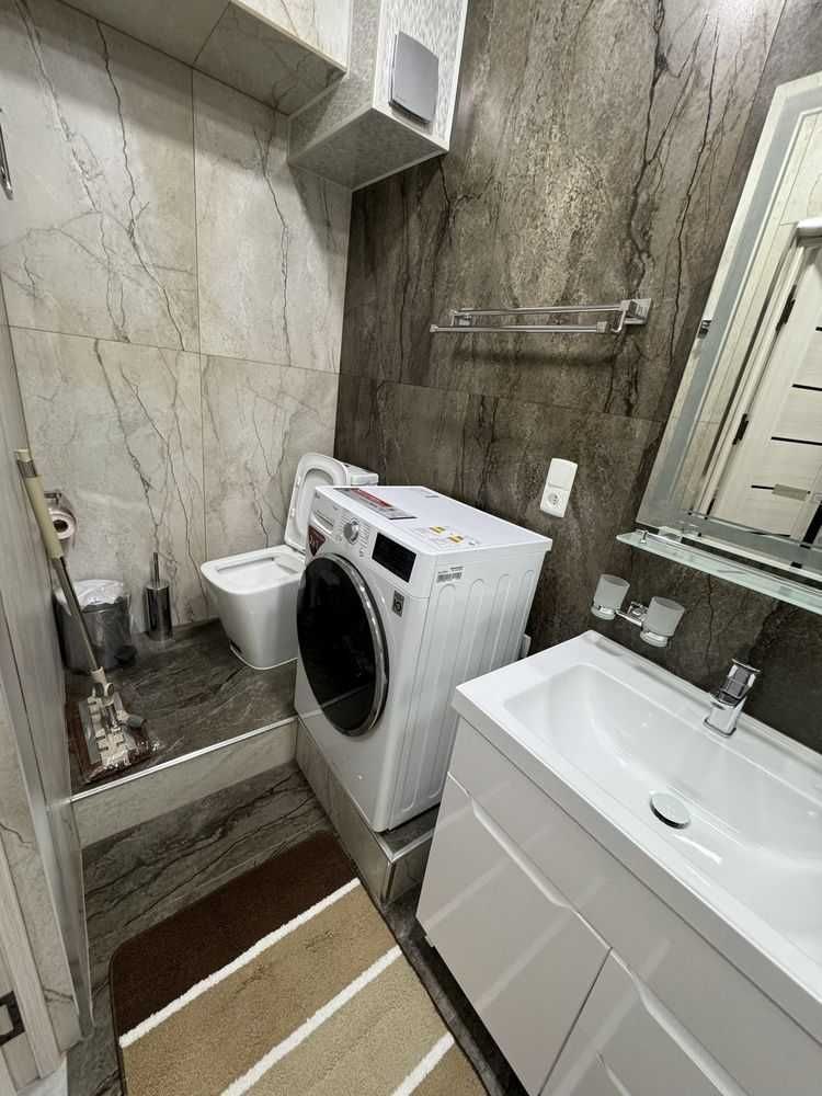 Tashkent, Mirabad District, Inoqobod street, 63