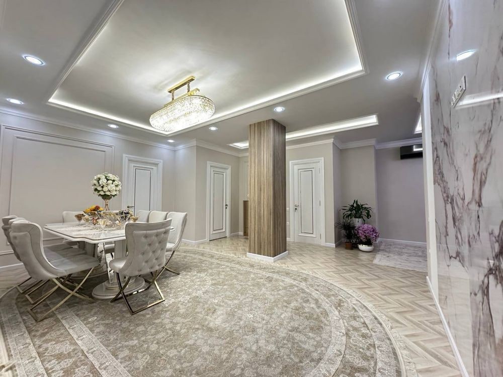 Tashkent, Mirabad District, Shahrisabz Street