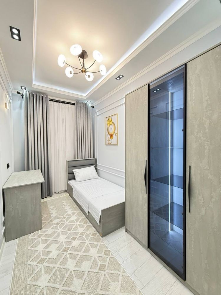 Tashkent, Mirabad District, Fidokor Street
