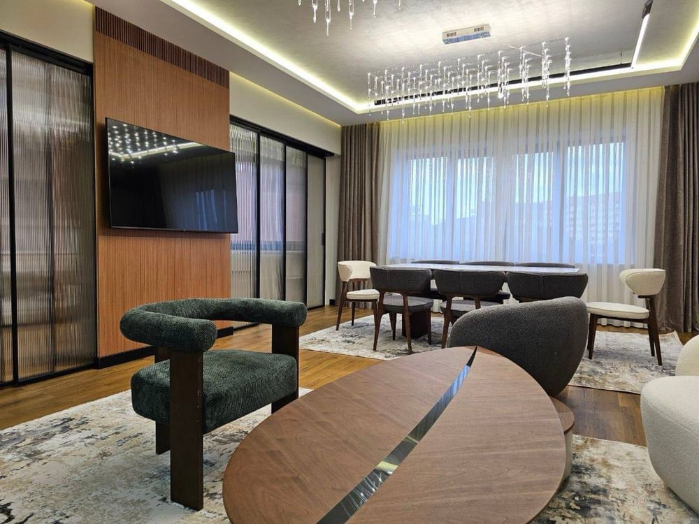 Tashkent, Mirabad District, Shahrisabz Street