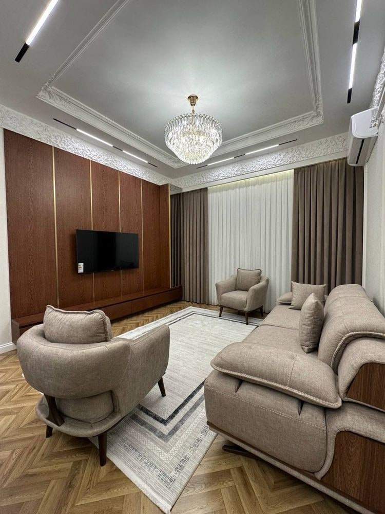 Tashkent, Sharof Rashidov Avenue, 16
