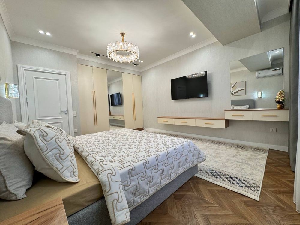 Tashkent, Mirabad District, Fidokor Street